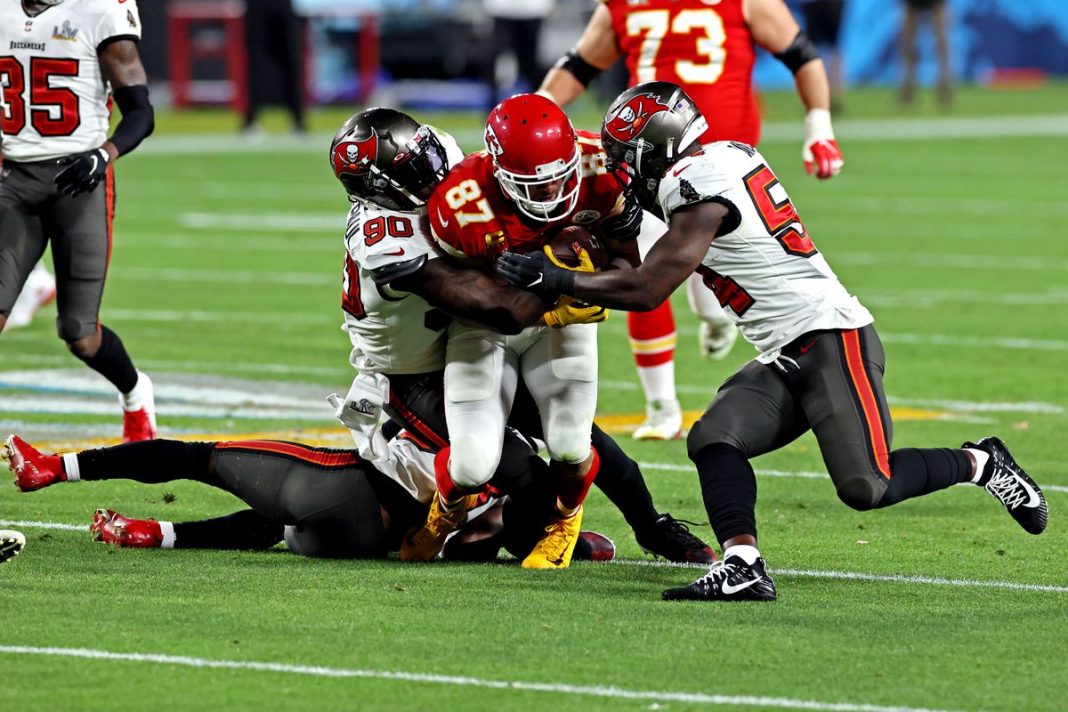 Buccaneers defense was dominant against the Chiefs in Super Bowl LV/via Matthew Emmons-USA TODAY Sports