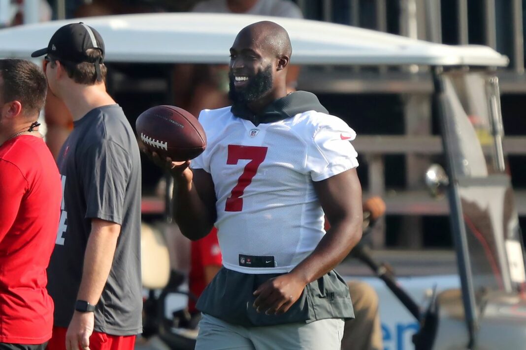 Leonard Fournette and the Buccaneers running backs looked good on Day Three of training camp. Photo Credit: Cliff Welch/Icon Sportswire via Getty Images