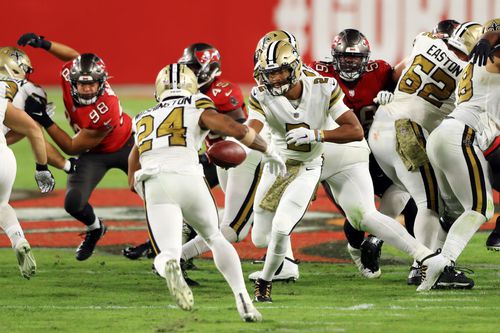 New Orleans Saints quarterback Jameis Winston hands off during an NFL game against the Tampa Bay Buccaneers on Sunday, Nov. 8, 2020, at Raymond James Stadium in Tampa, Fla.Mike Ehrmann/Getty Images