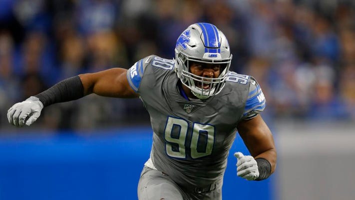 Should the Buccaneers look into signing defensive end Trey Flowers?/via Associated Press