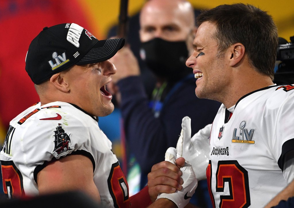 Buccaneers quarterback Tom Brady and tight end Rob Gronkowski/via Kevin Dietsch/UPI/Shutterstock