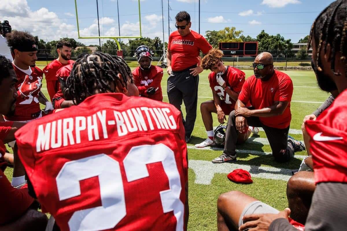 Buccaneers' players and coaches prepare for the 2022 season/via buccaneers.com
