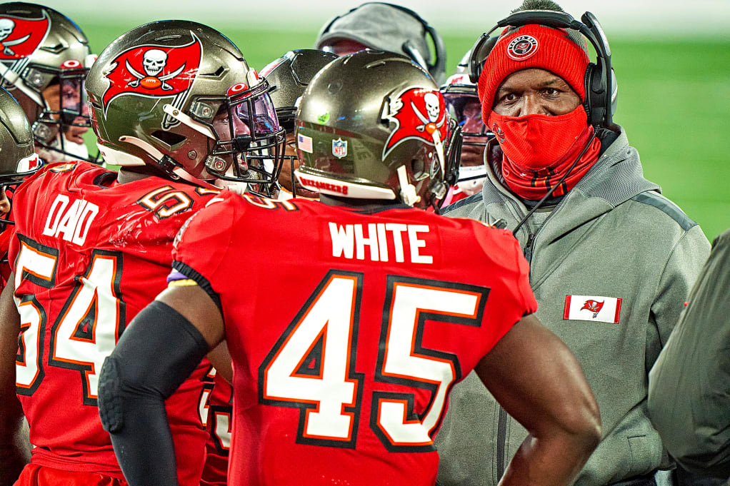 Buccaneers' linebackers Devin White and Lavonte David/via Sports Illustrated