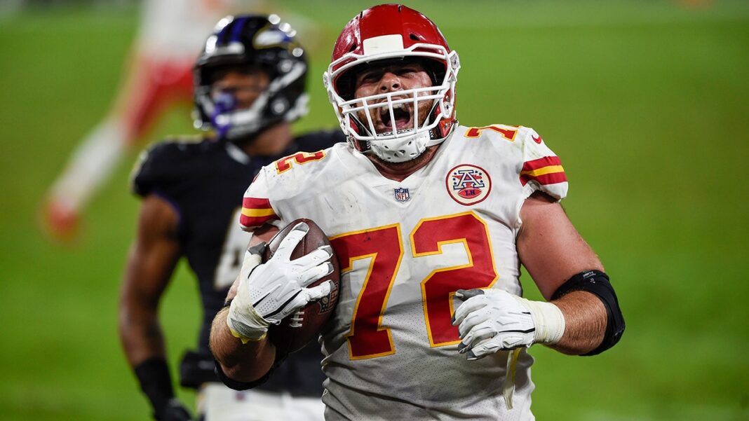 Should the Buccaneers look into bringing in free agent offensive lineman Eric Fisher? / via NFL.com