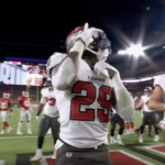 Watch: Buccaneers’ Rookie RB White Scores First Career TD