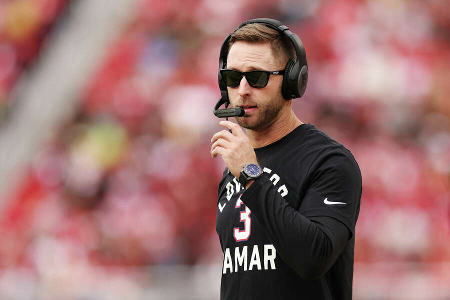 Should the Buccaneers look at hiring former Arizona Cardinals' head coach Kliff Kingsbury for their offensive coordinator position? / Ezra Shaw/Getty Images