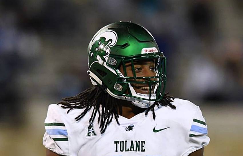 Tulane linebacker Dorian Williams is moving up several NFL draft big boards / via Parker Waters