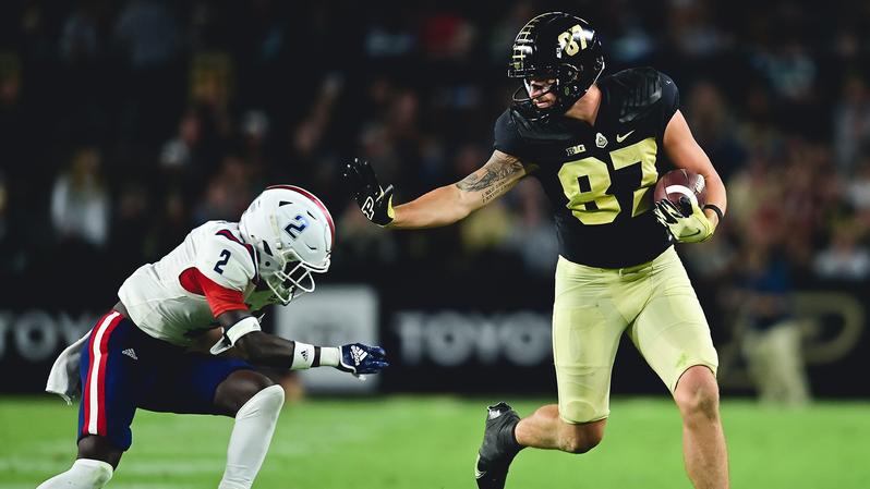 Purdue tight end Payne Durham is moving up several NFL draft big boards / via purduesports.com