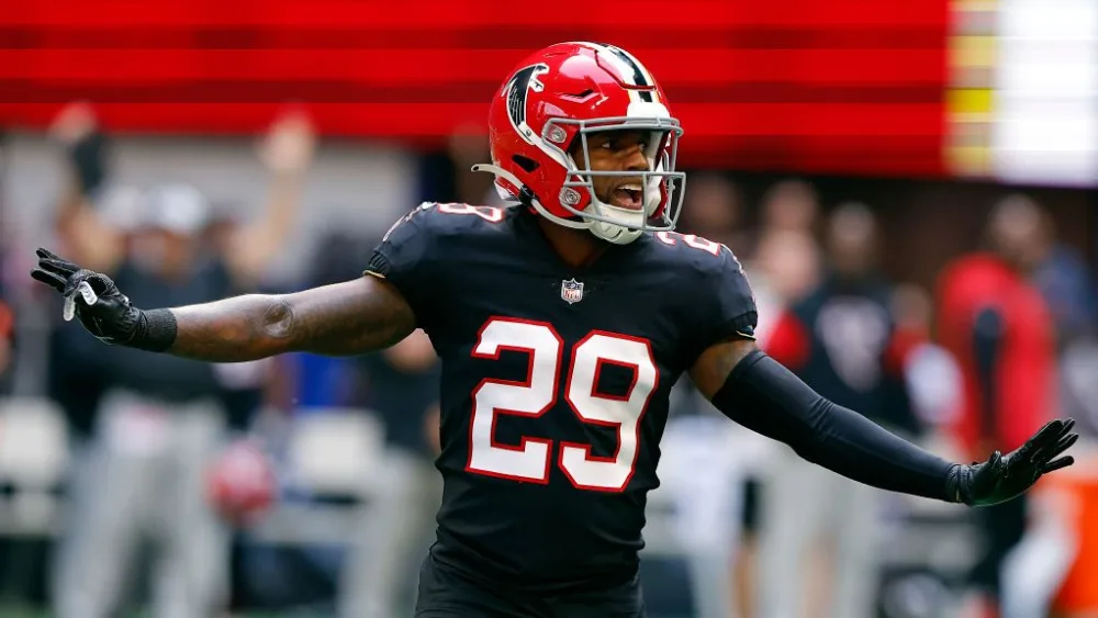 Should the Buccaneers look at signing free agent defensive back Casey Hayward? / via NBC Sports