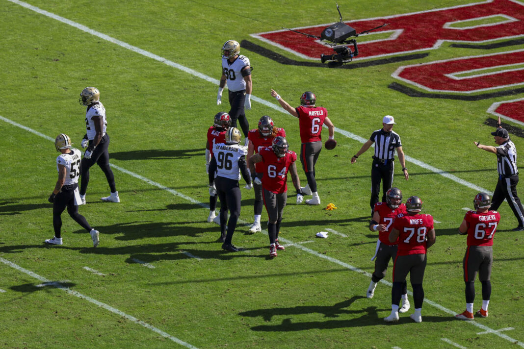 The Tampa Bay Buccaneers and the New Orleans Saints battle it out for a playoff spot / via buccaneers.com