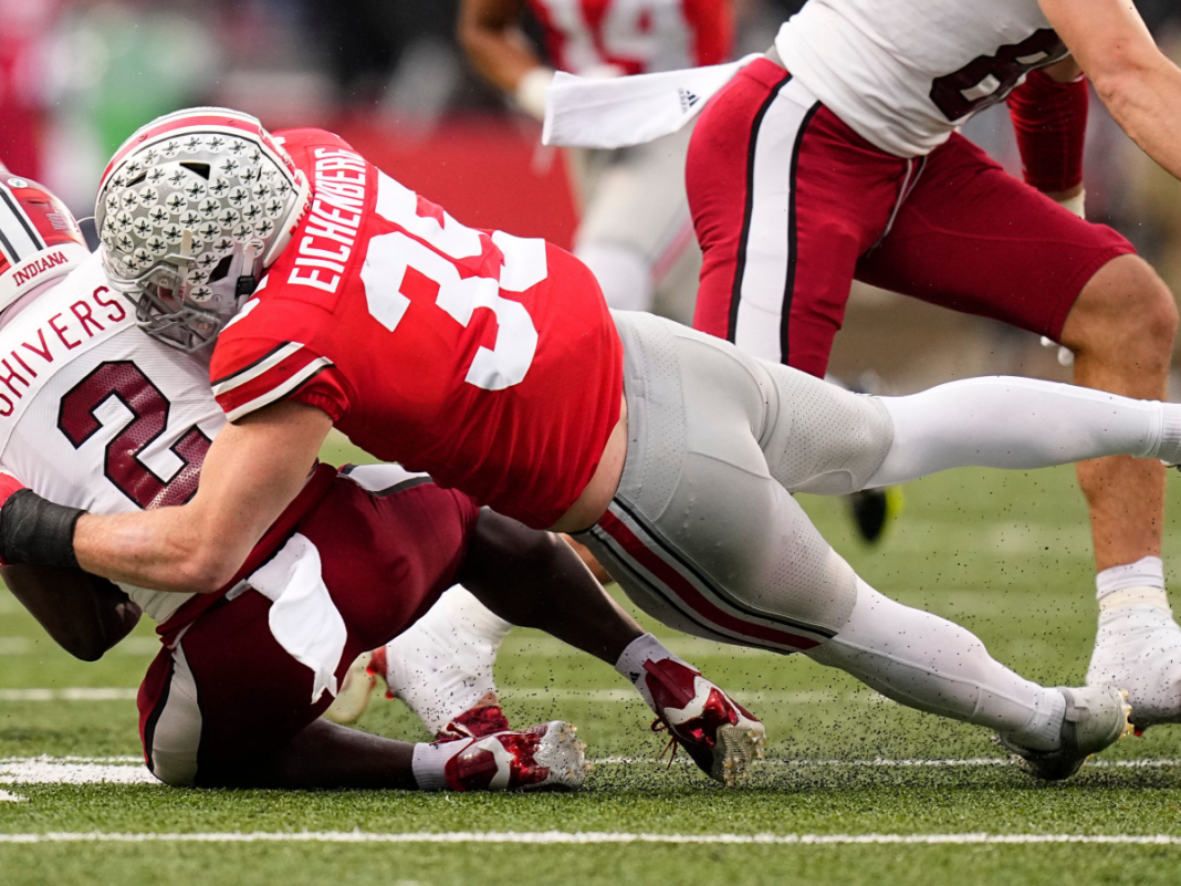 Should the Buccaneers draft Ohio State linebacker Tommy Eichenberg? / via SI.com